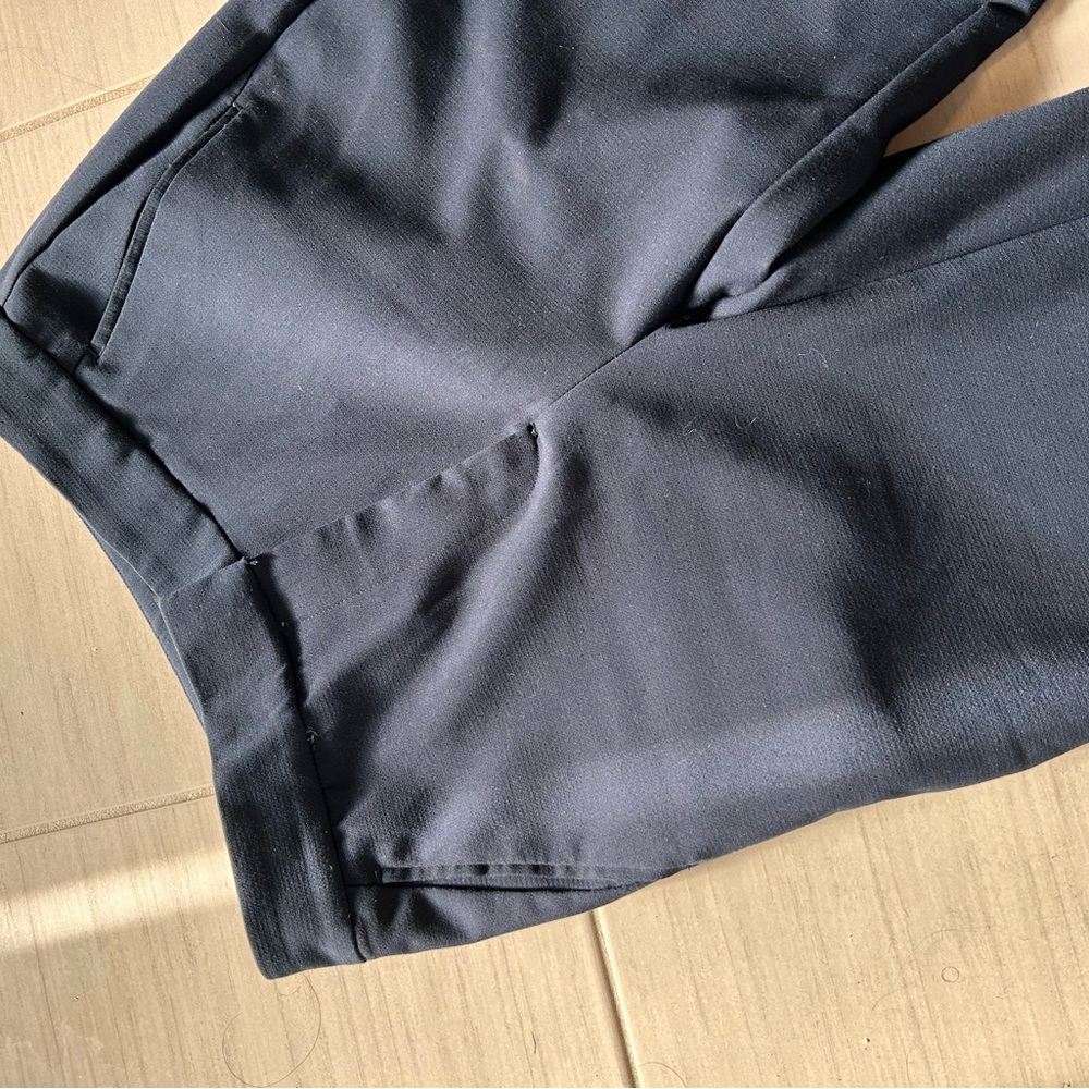 Reitmans Women’s navy straight leg pants